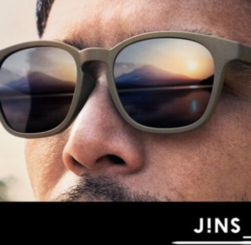 大人気のJINS×Snow Peak コラボサングラス、新色追加)発売！＞