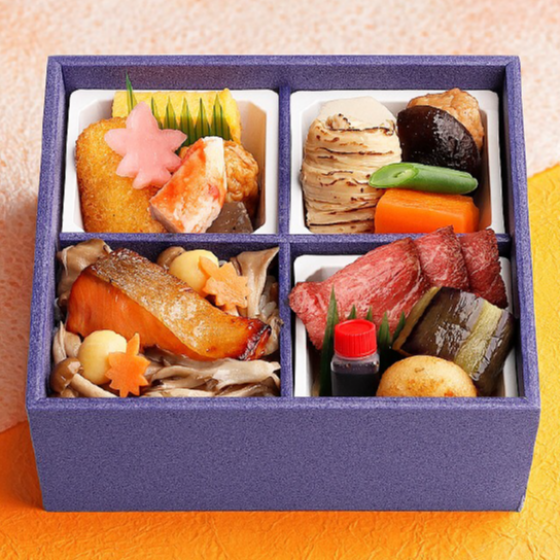 ローストビーフと鮭きのこ御飯のお弁当