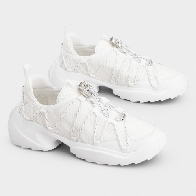 〈ロジェ ヴィヴィエ〉新作スニーカー