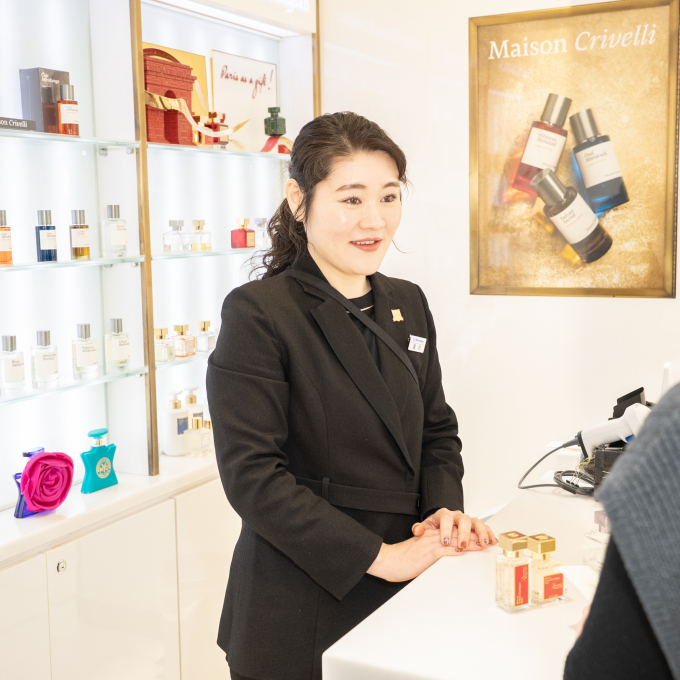 香りは自分自身の“オーラ”となり背中を押してくれる存在！思い出の1ページを一緒に作り上げる鷲野さんの想い