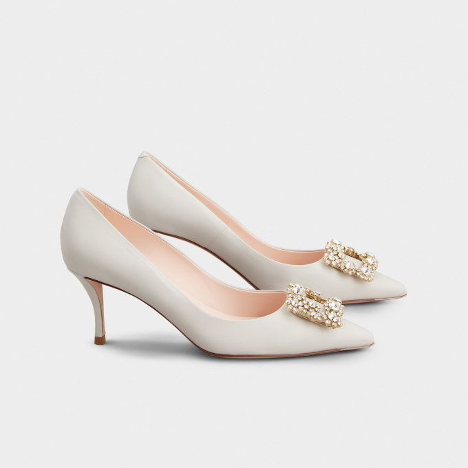 〈ロジェ ヴィヴィエ〉春のセレモニースタイル