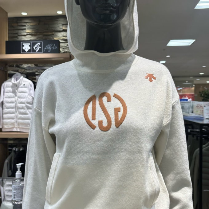 DSG プルオーバーフーディーセーター