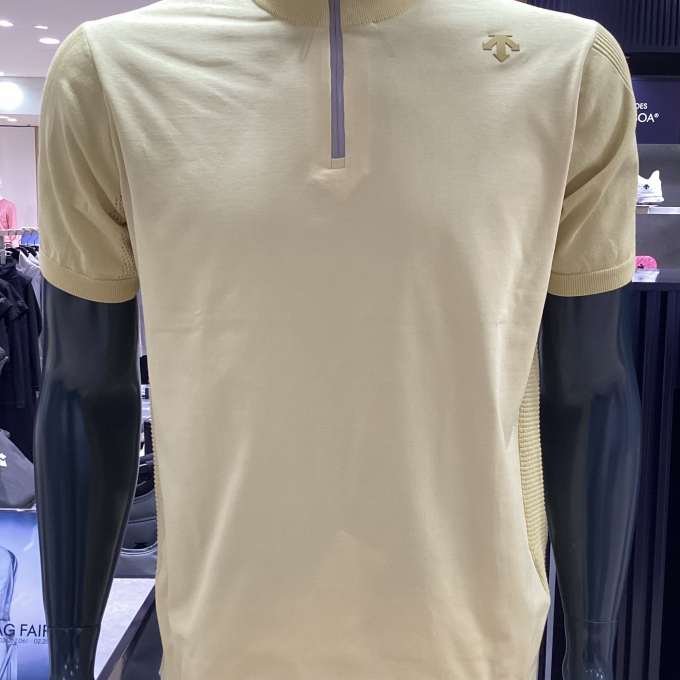 メンズハーフジップ半袖シャツ