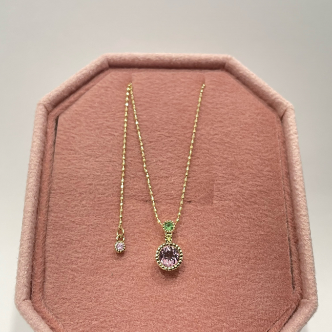 ４月のお誕生石・モルガナイト使用