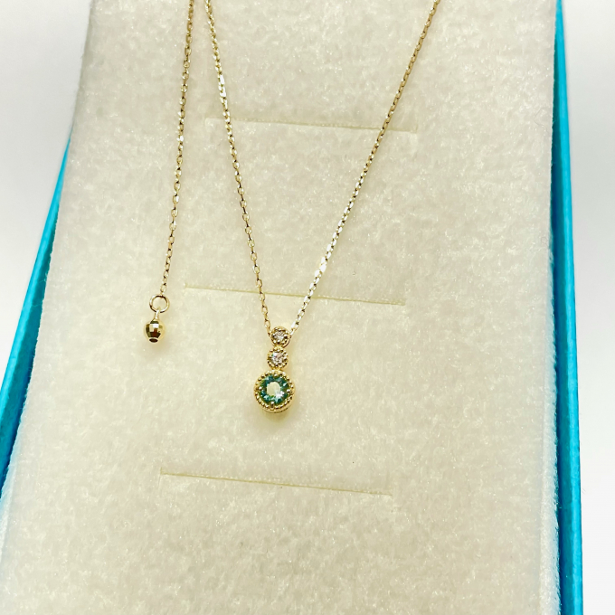 “ラグーンエメラルド”使用のネックレス