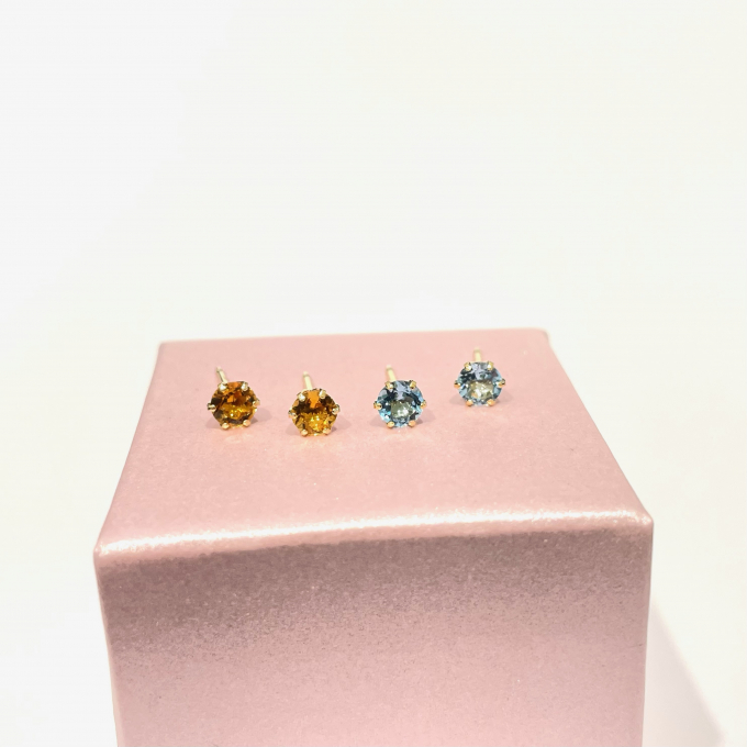 一粒ピアス入荷！
