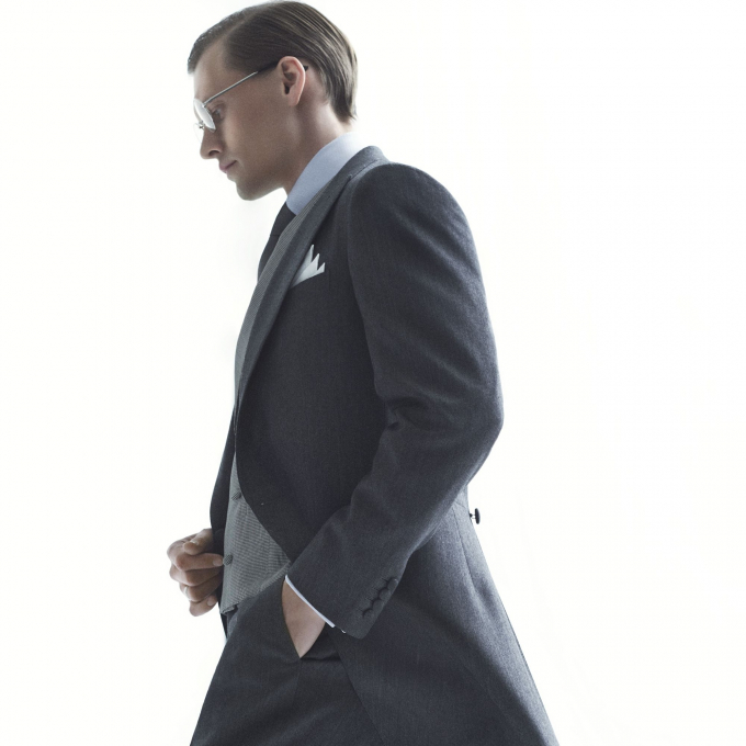 ＜KINDWARE｜カインドウェア＞  The Honored Day ～Applausive Gray～ 