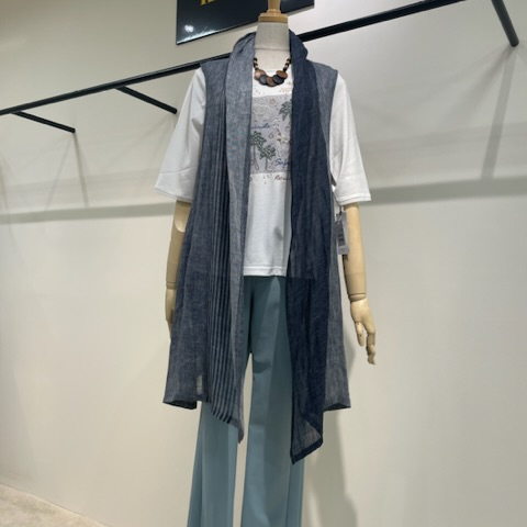 【カンナ】夏の定番❣️麻のベスト✨