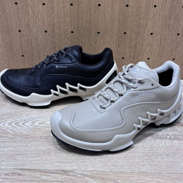 ECCOシューズで整う