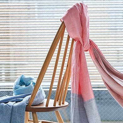 “やさしさをまとえる1枚” を選んでみませんか。