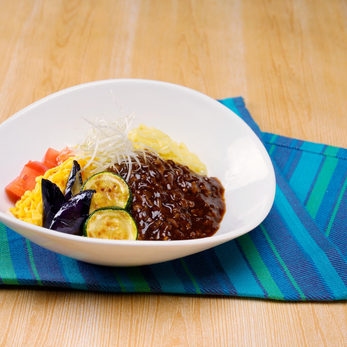 リニューアル！！黒毛和牛入り肉味噌の夏野菜ジャージャー麺