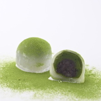 赤福が手がける五十鈴茶屋の「抹茶大福」、そして初登場！「季の羊羹　抹茶・ほうじ茶」をご用意しました！