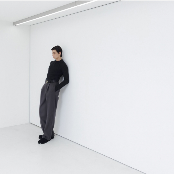 OUAT POPUP -012 META NEUTRAL-