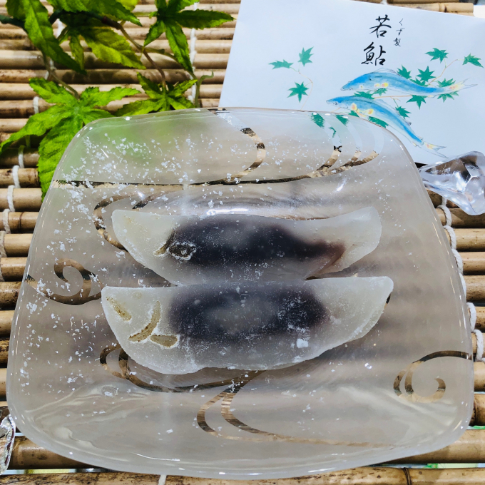 両口屋是清の「若鮎」