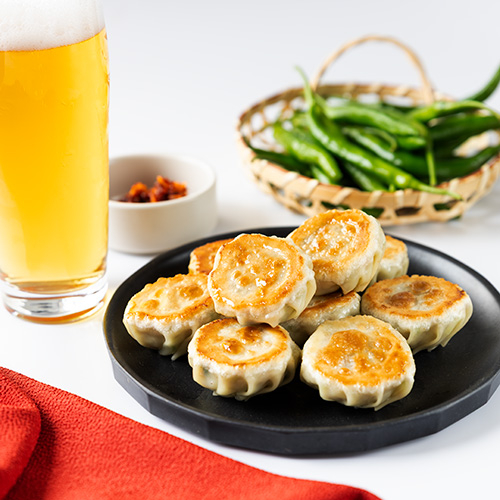【8月限定】青唐辛子餃子　発売中！