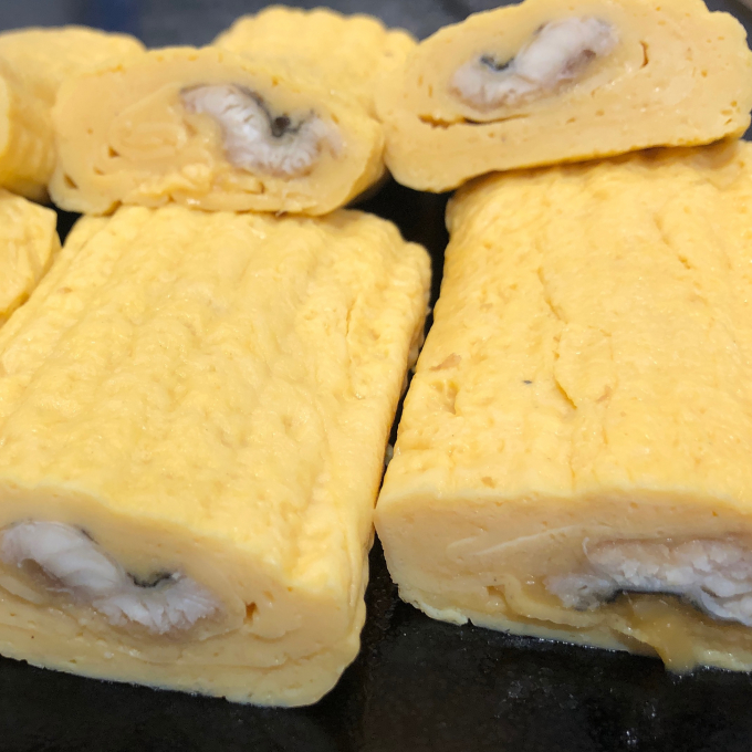 あなご入り出し巻き玉子