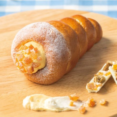 季節のコロネ　オレンジ＆クリームチーズ　発売！！