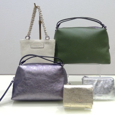 バッグのセレクトショップ〈FAVORITE〉