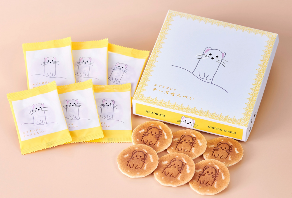 パリッとチーズが香ばしい！新商品エゾオコジョチーズせんべい🧀🍘