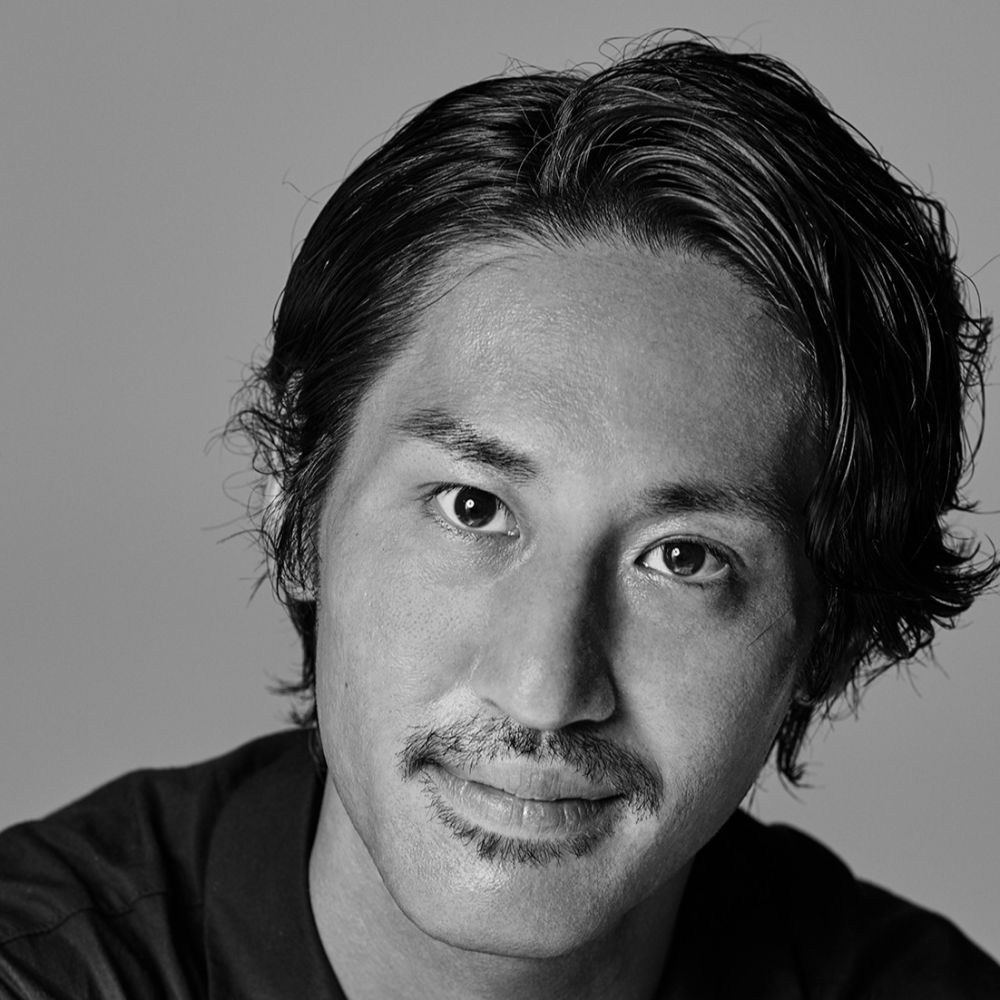 〈セルヴォーク〉専属メイクアップアーティスト〔AKIRAさん〕が来店！