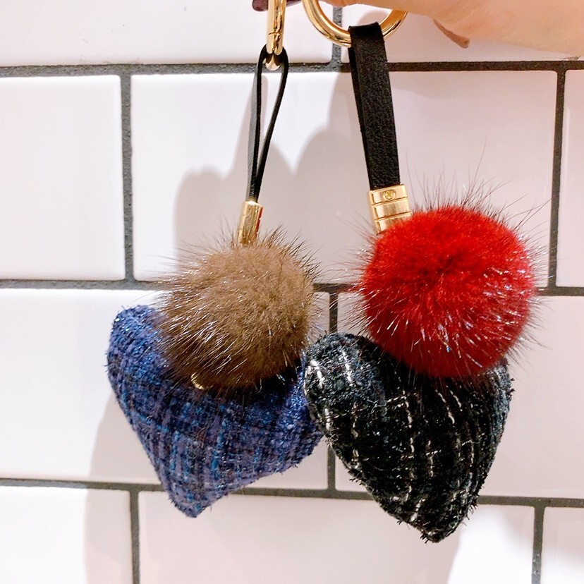 【Love♥zakka!】トレンドのバッグチャームをご紹介👜✨