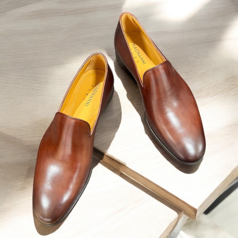 ≪MAGNANNI≫スペイン発紳士靴ブランド