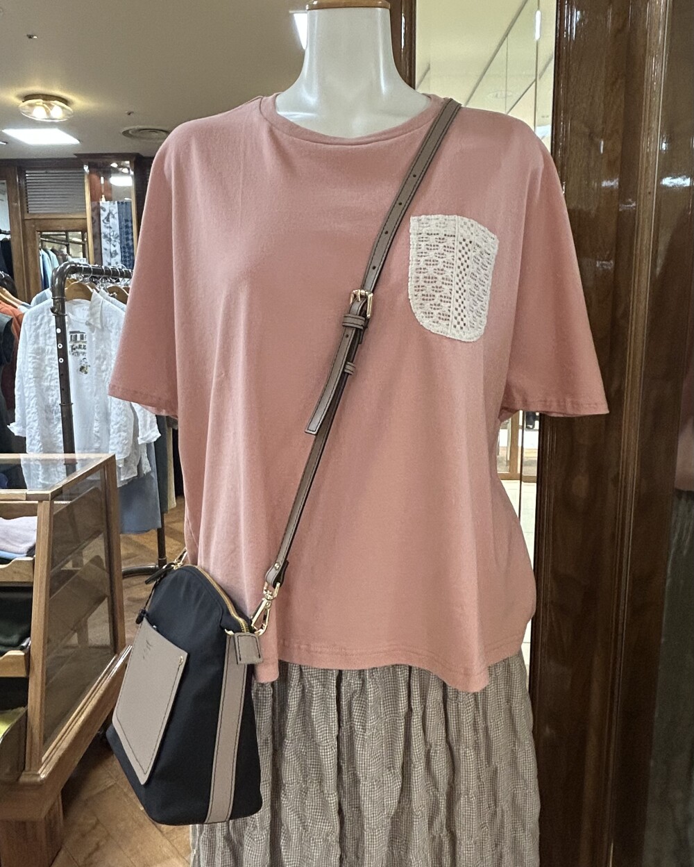 ポケットが可愛い❤️フレア袖Tシャツ
