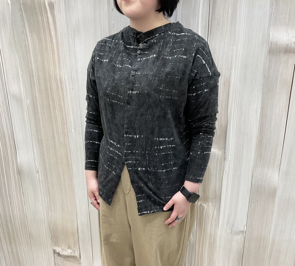 絞り模様カーディガン