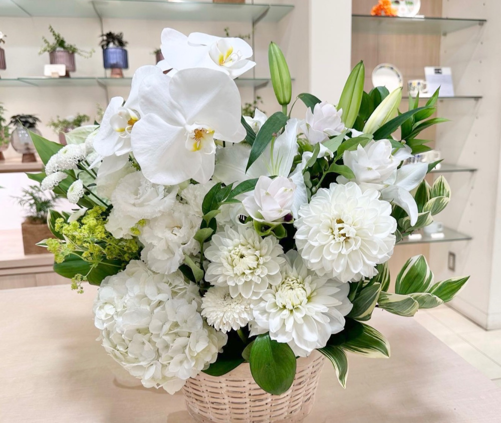 お盆　〜お悔やみの花〜