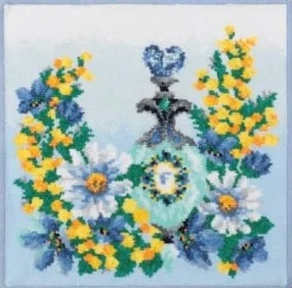 3月の誕生石を描いた新柄ハンカチのご紹介です。