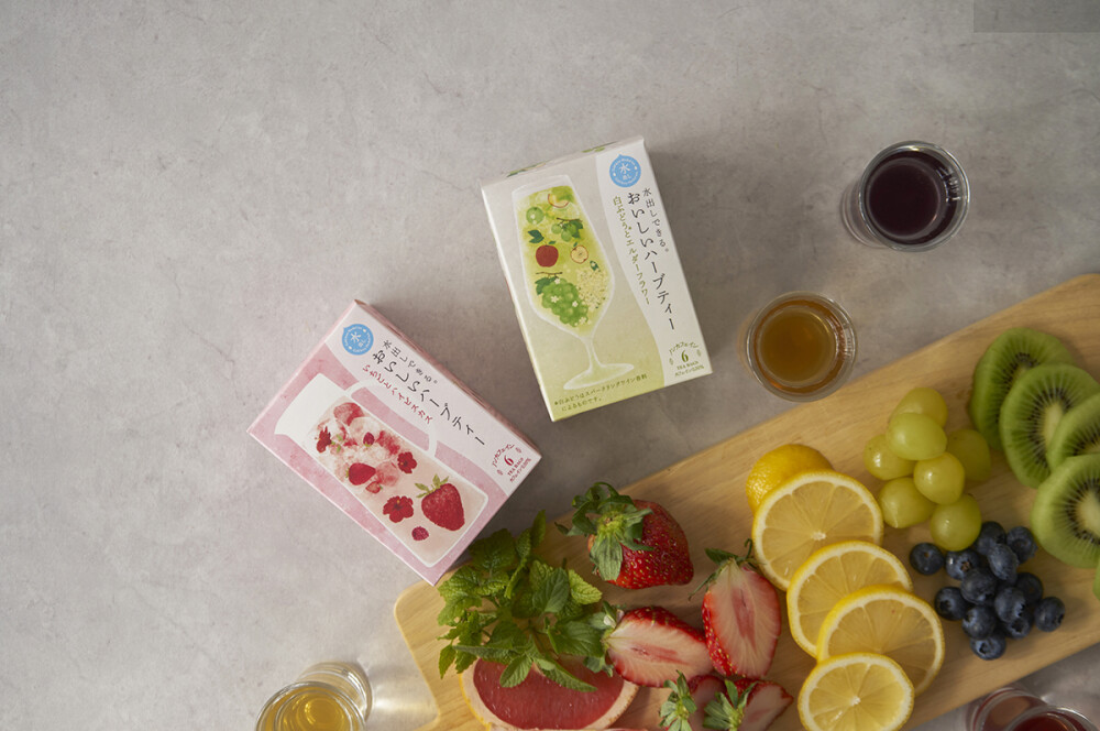 〈生活の木）水出しハーブティー　4月1日発売です(^^)/