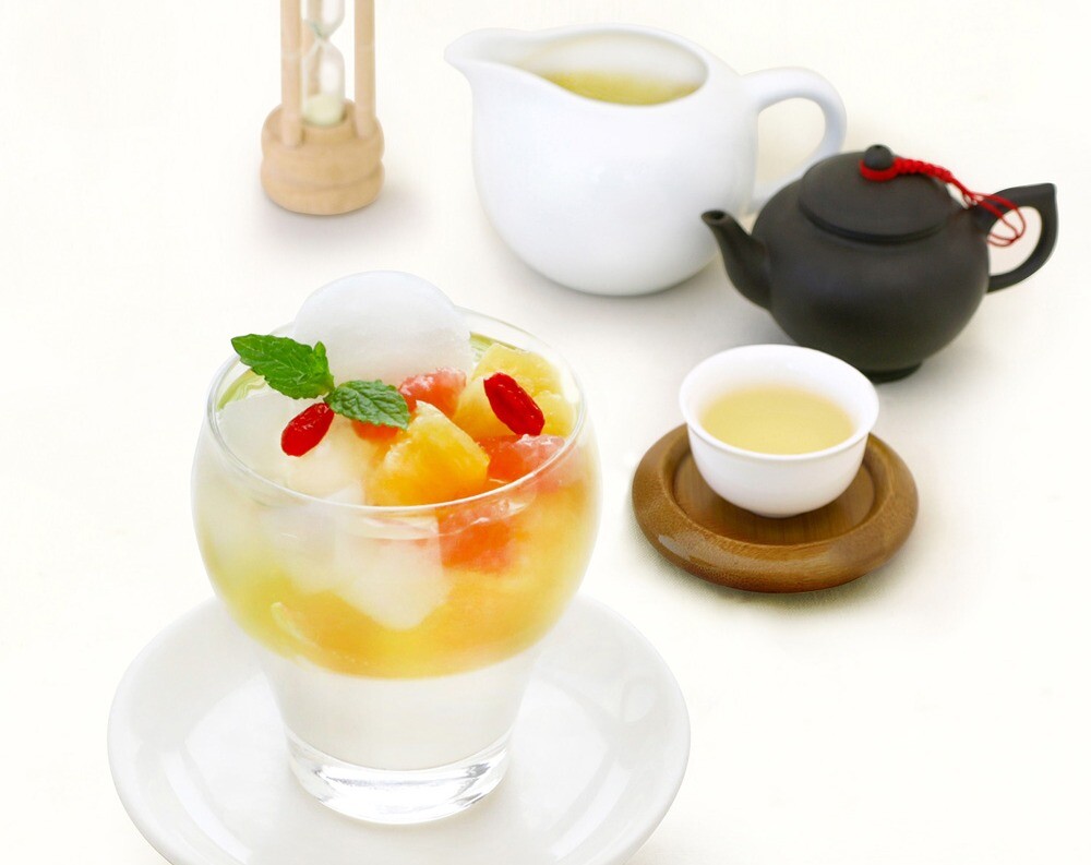 【期間限定】凍頂烏龍茶のさわやかフルーツパフェ