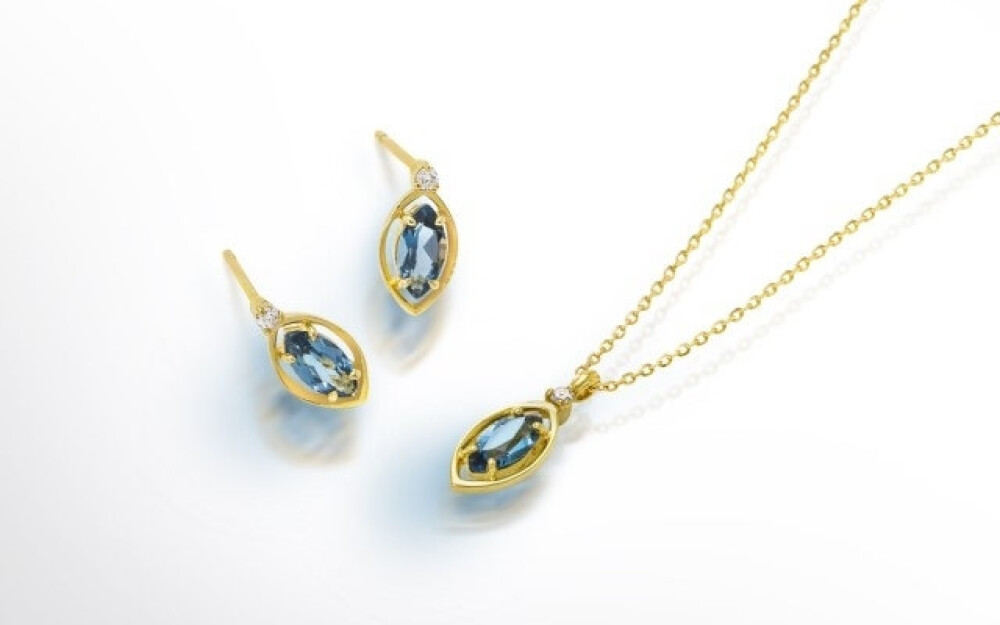 《11月お誕生石のご紹介》