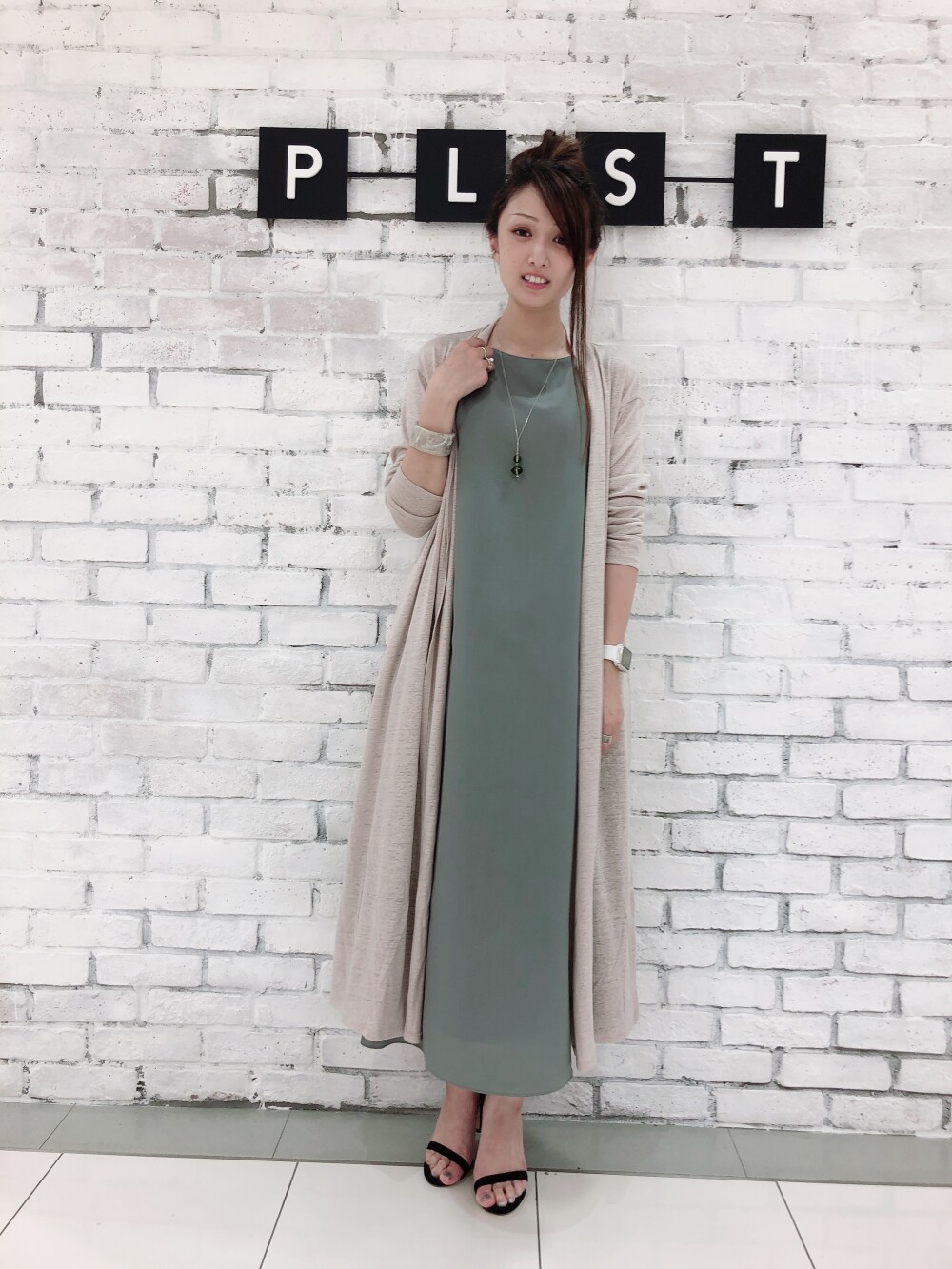 Plst Summer Sale第二弾開催中 サラッと1枚で着られるワンピースも最大半額に プラステ 大丸札幌店公式 Shop Blog