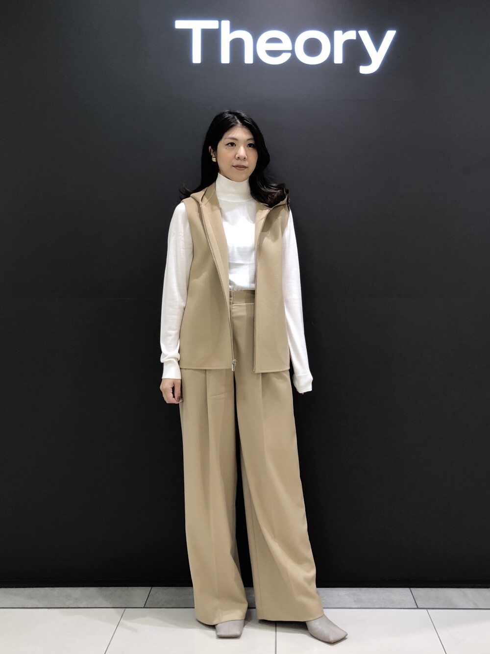 店舗良い Theory ウールフードジップベスト ジャケット・アウター
