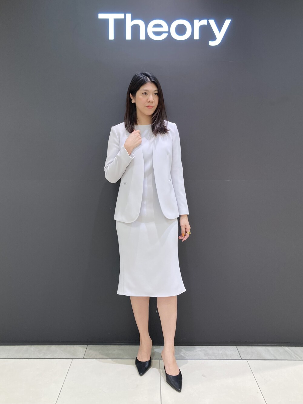 【新色入荷】セレモニーに人気ワンピーススーツスタイル