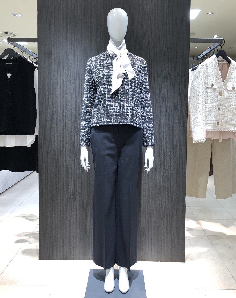 【おすすめ！スーツスタイル⑤】パンツスーツ