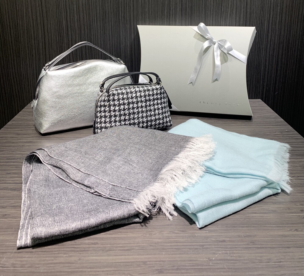 自分にも クリスマスプレゼント セオリーリュクス 大丸札幌店公式 Shop Blog 自分にも クリスマスプレゼント セオリーリュクス 大丸札幌店公式 Shop Blog