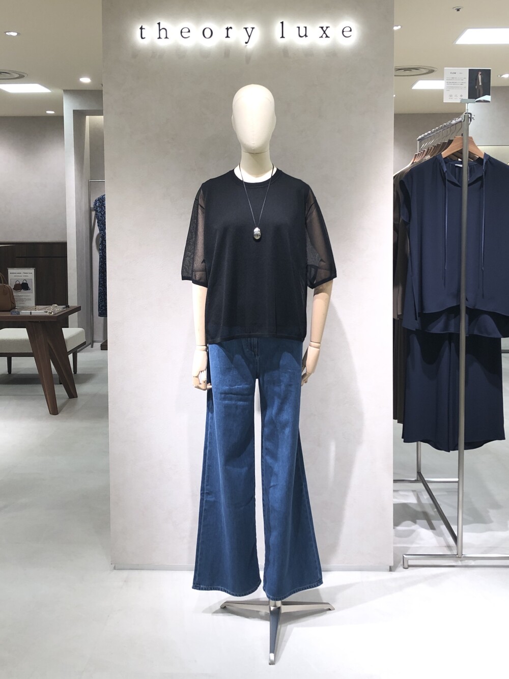 【軽く柔らかい！】美脚デニムのご紹介