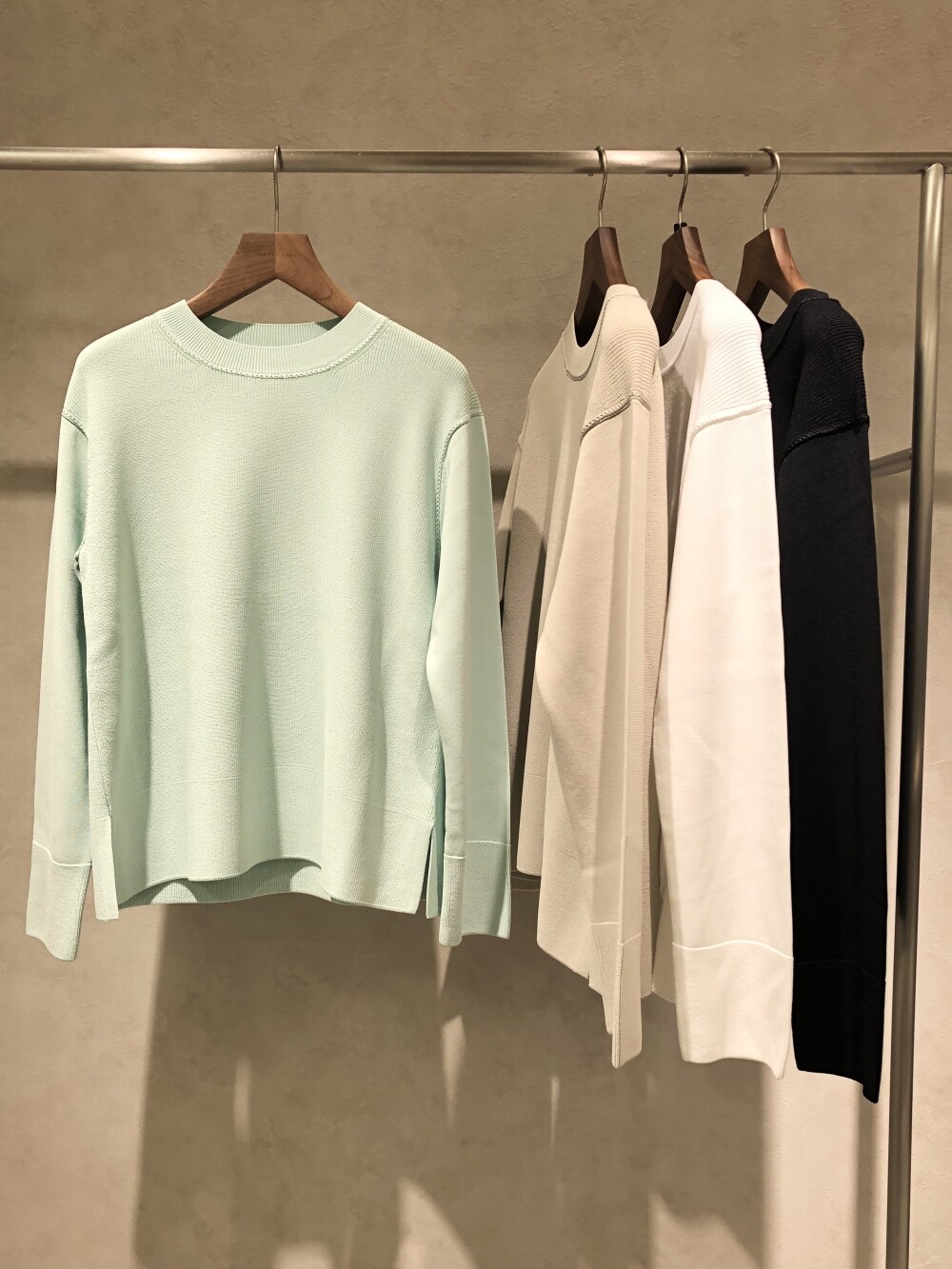 【長袖ニット】1枚で着やすい春ニット