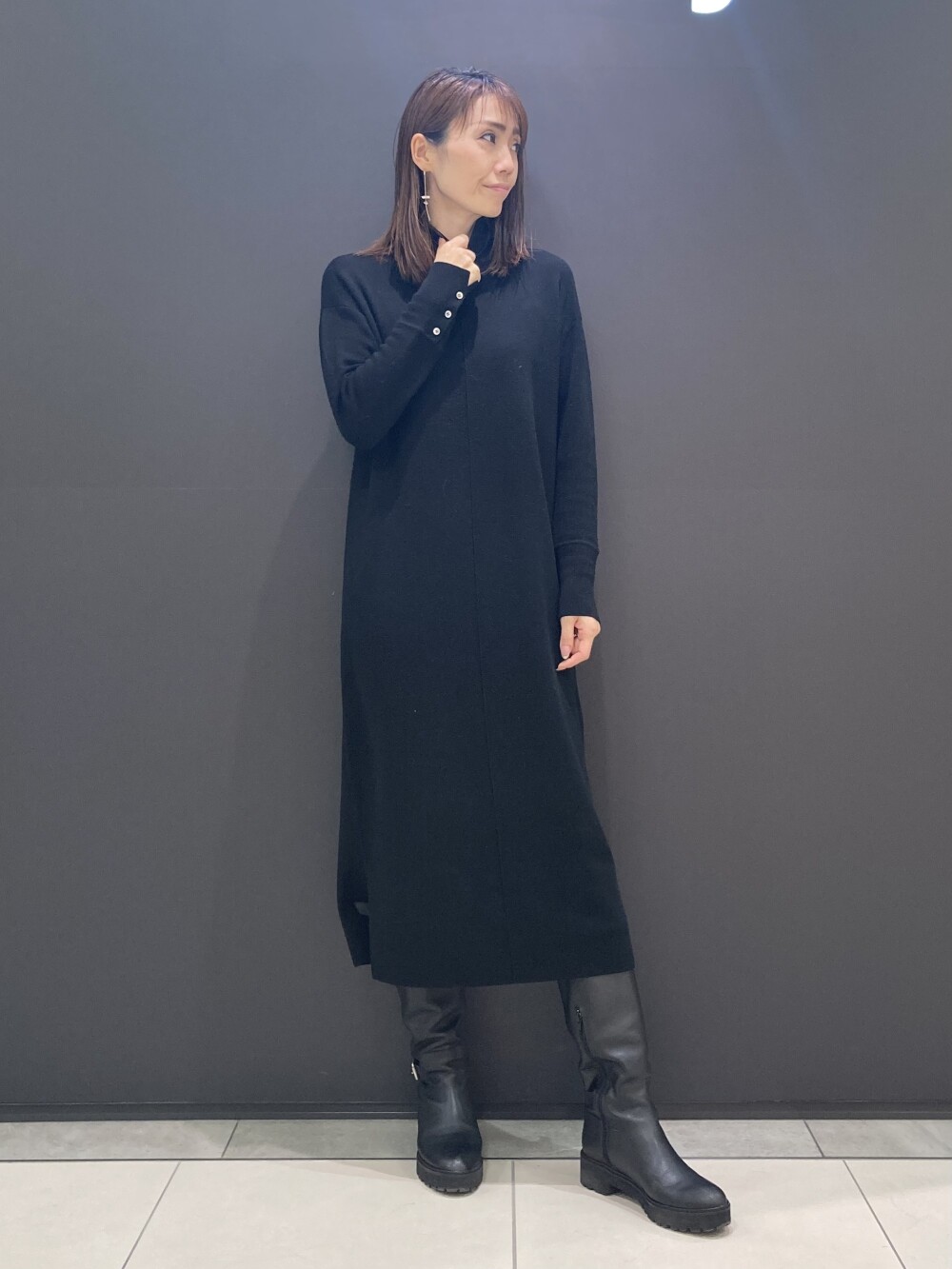 theory luxe◆ レイヤードスタイルもこなすニットドレス