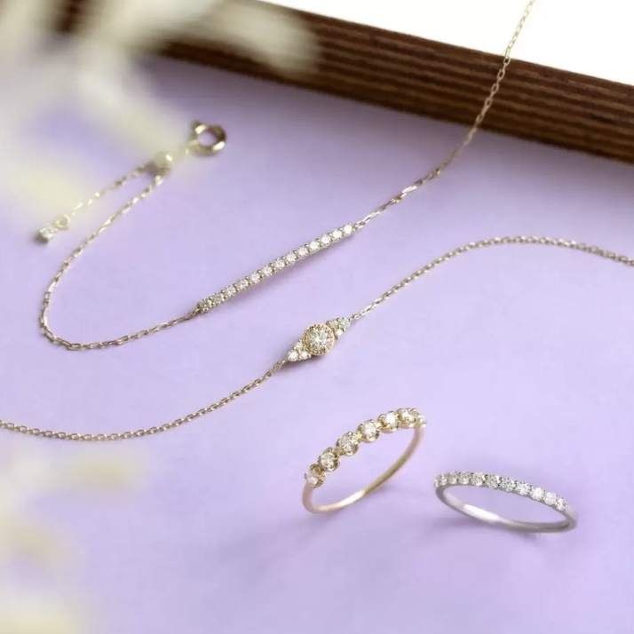 宇宙からの贈り物🪐　モアサナイト💎