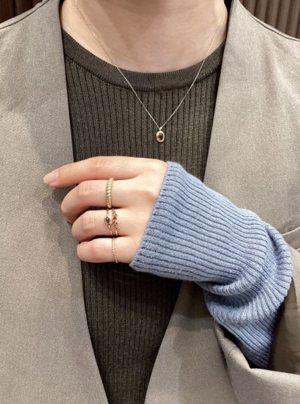 1月誕生石　ガーネット