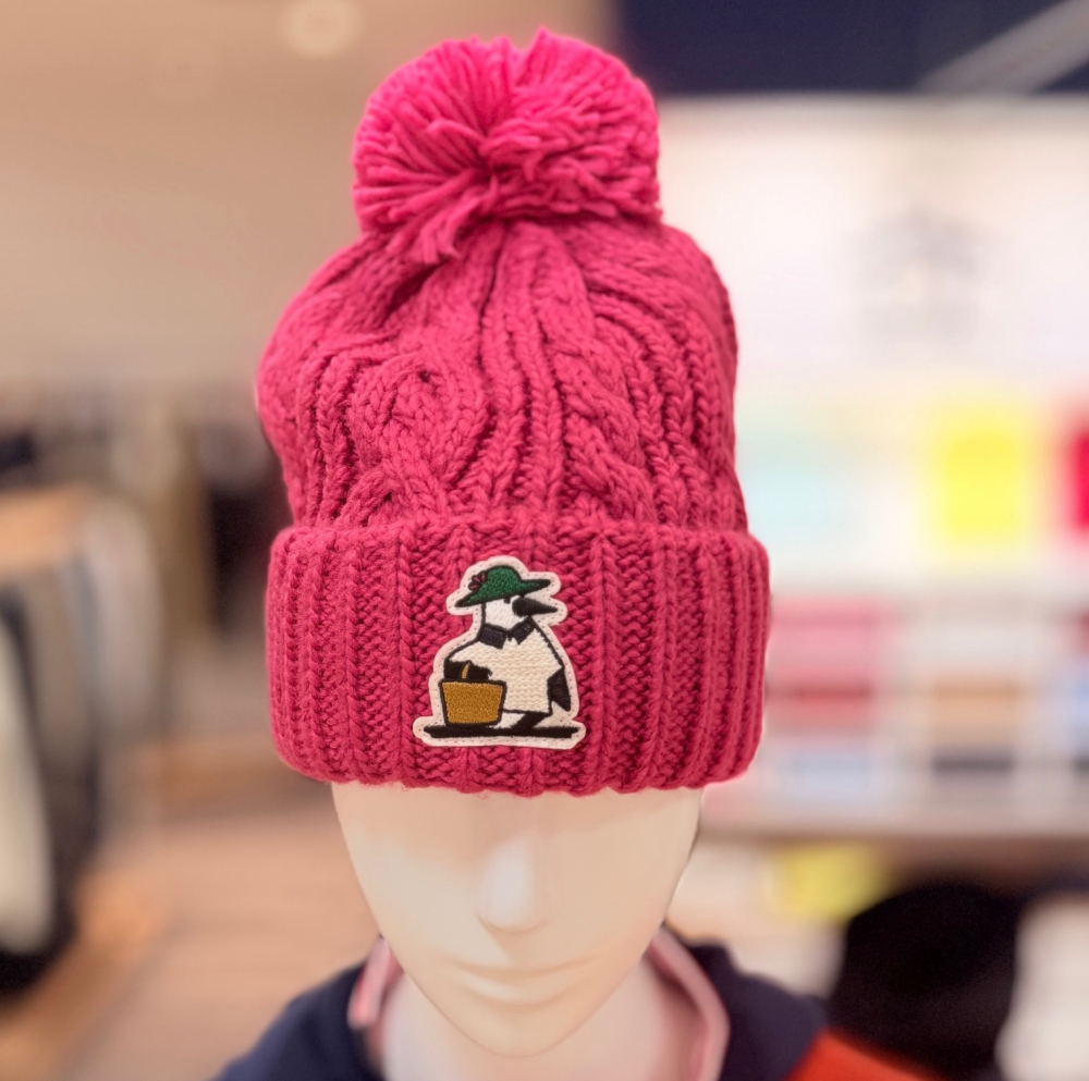 キャラクターペンギンが可愛いニット帽🐧