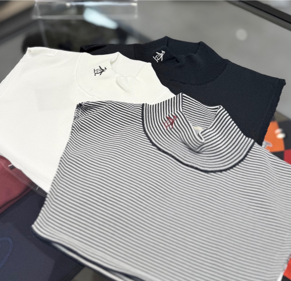 レイヤードスタイルにおすすめモックネックデッキ🐧