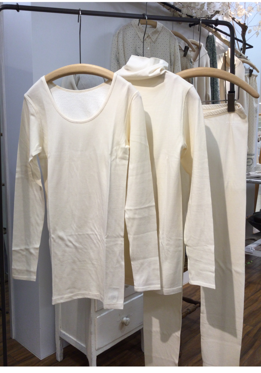 ほんのりあたたまるシルクコットンのインナー