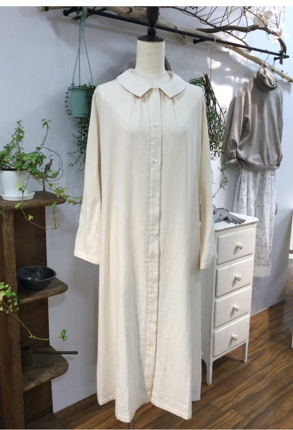 春夏の人気素材にネグリジェが登場