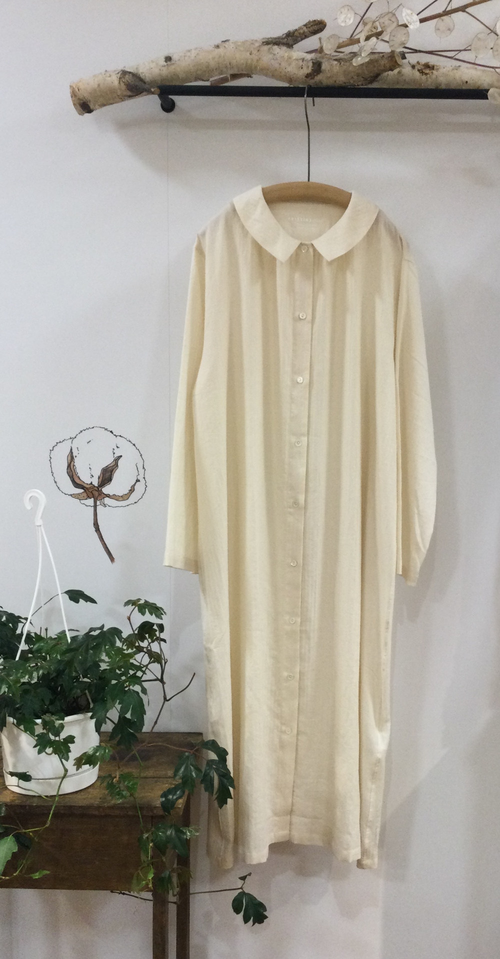 春夏の人気素材にネグリジェが登場