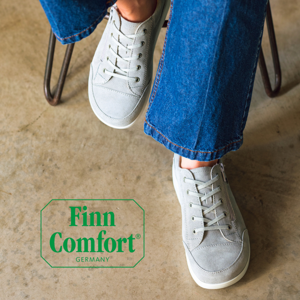 出かけたくなる、軽やかなデザイン♪FinnComfort（フィンコンフォート）