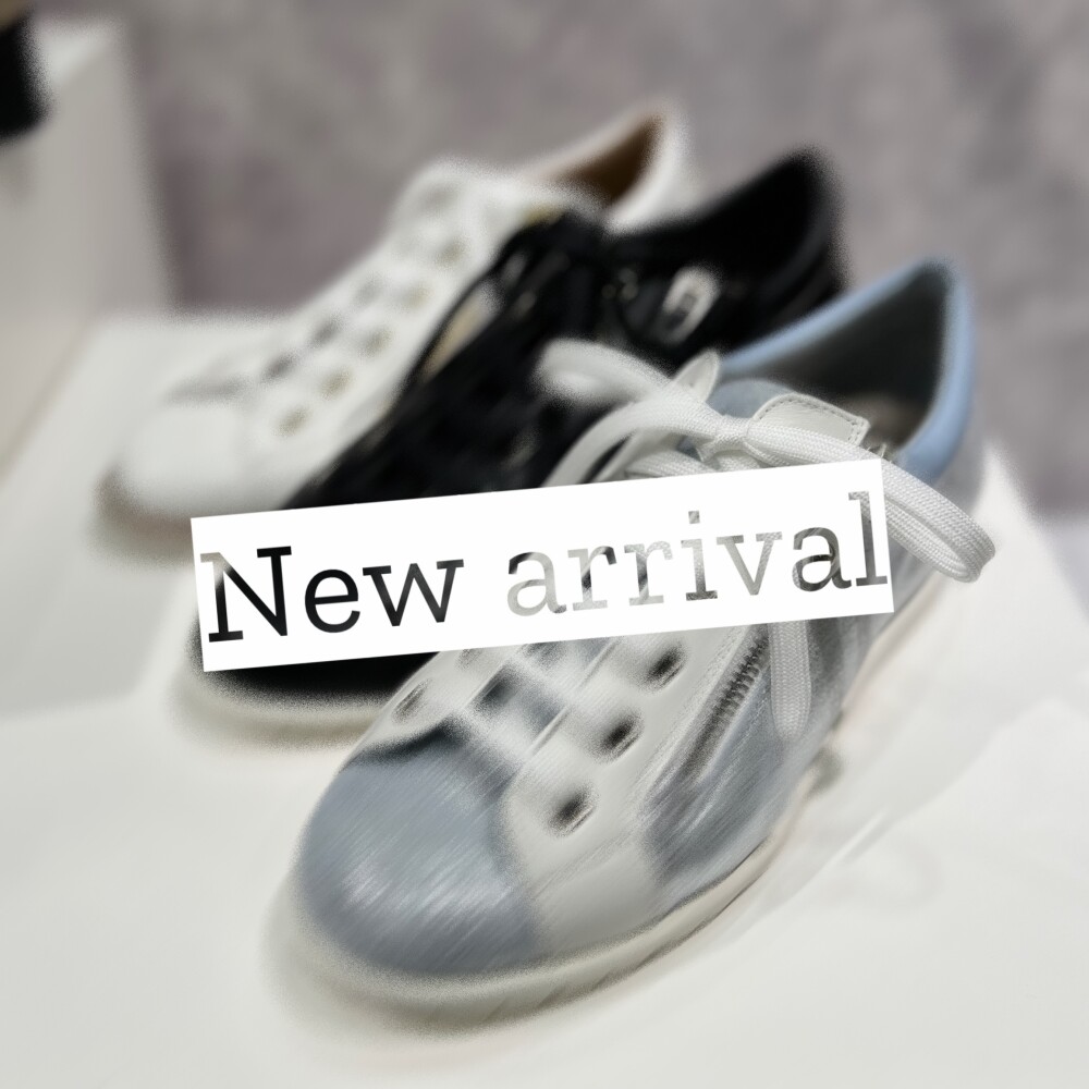 ついに新色登場いたしました♡